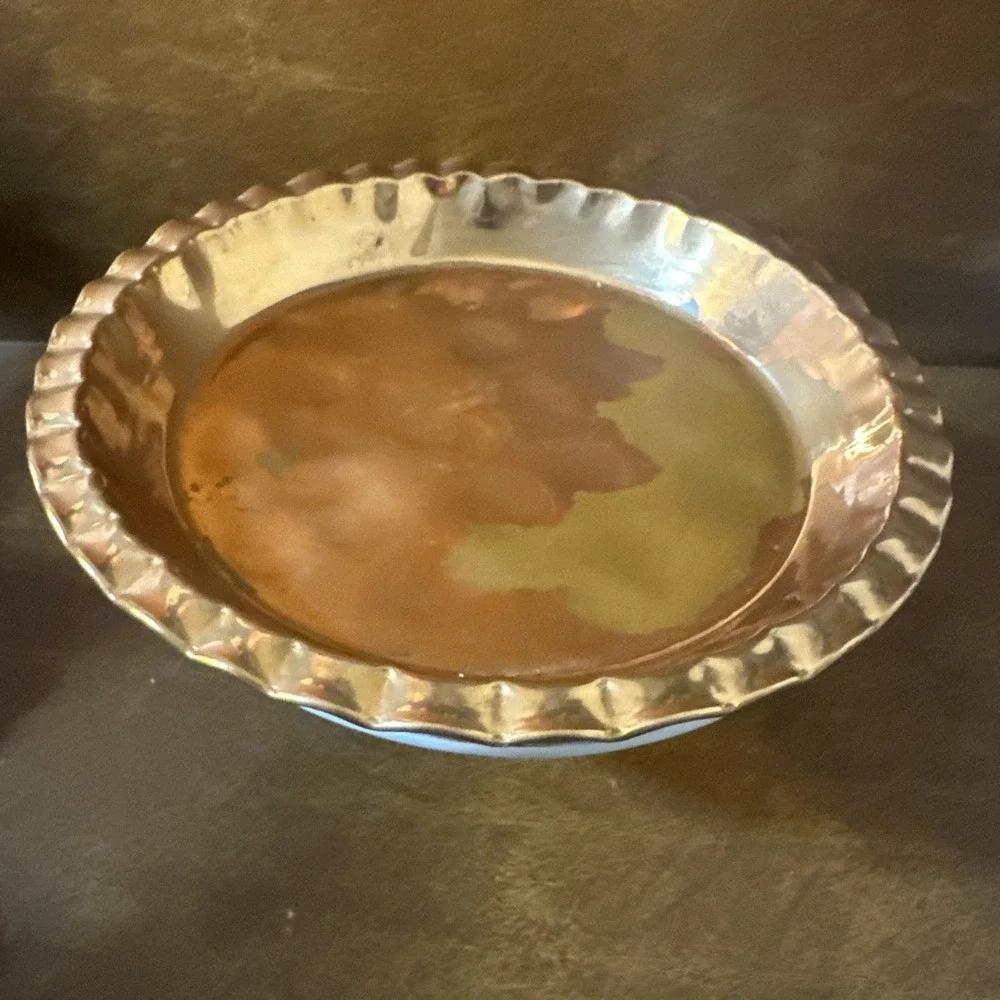 Vintage Decorative Copper Pie Pan W/ruffled Edging 9 Inches
